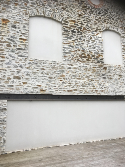 Image d'illustration pour : Décorer entrée Auditorium Image d'illustration pour : Décorer entrée Auditorium